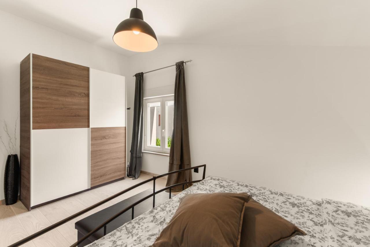 Apartman Dobrec Poreč Exterior foto