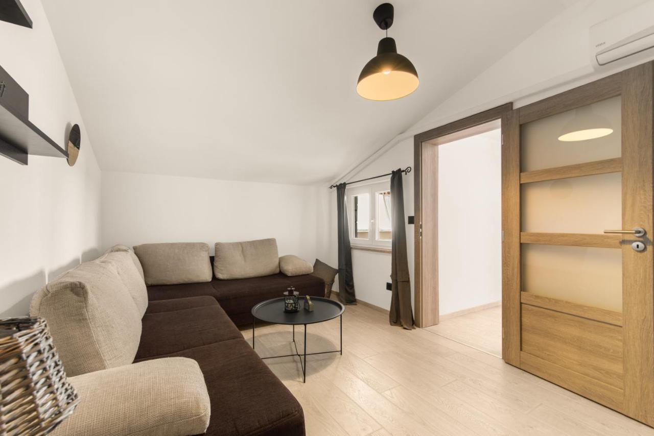 Apartman Dobrec Poreč Exterior foto